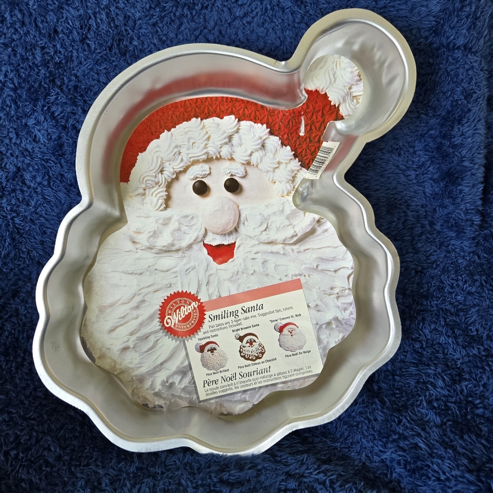 Vintage '96 "Smiling Santa" Cake Pan by Milton